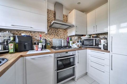Click the photo for more details of Finnart Close, Weybridge, Surrey