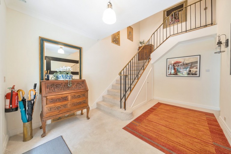 Images for Cobbetts Hill, Weybridge, Surrey