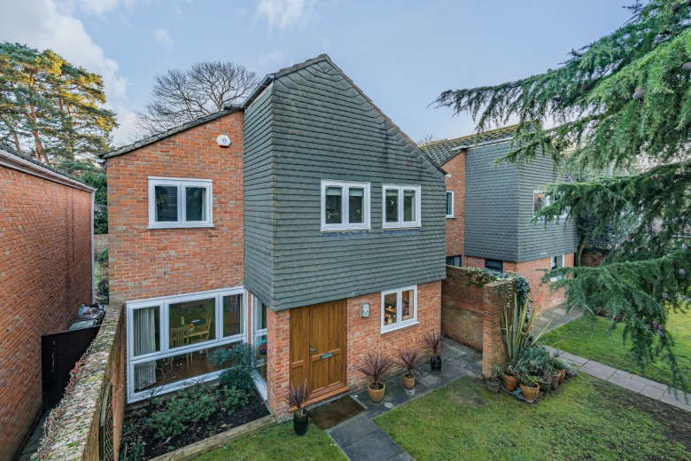 Click the photo for more details of Kingsmead, Gower Road, Weybridge, KT13