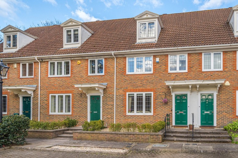 Click the photo for more details of Holly Green, Weybridge, Surrey