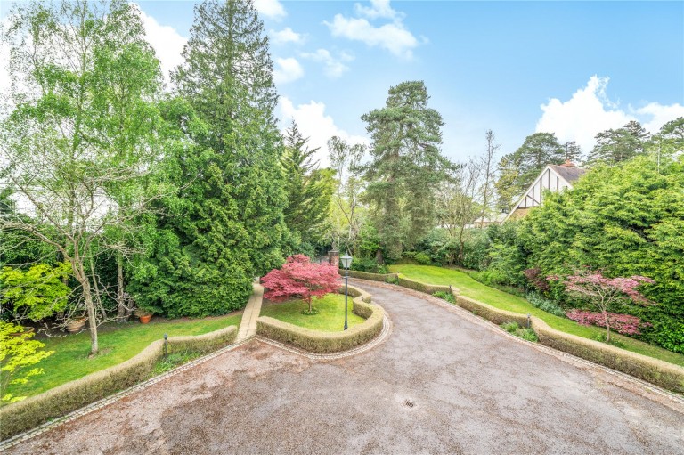 Images for Tor Lane, St George's Hill, Surrey