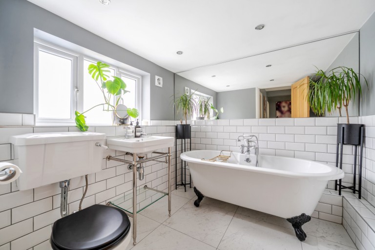 Images for Oatlands Close, Weybridge, Surrey