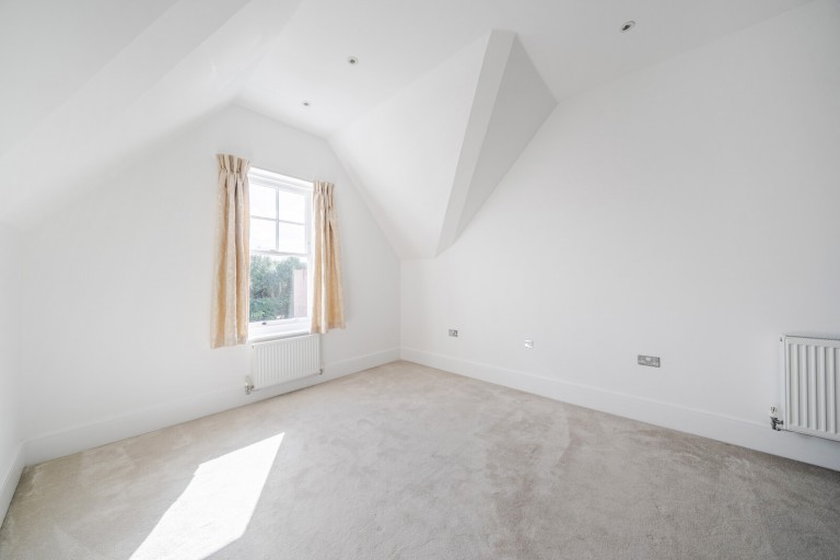 Images for Oatlands Chase, Weybridge, Surrey