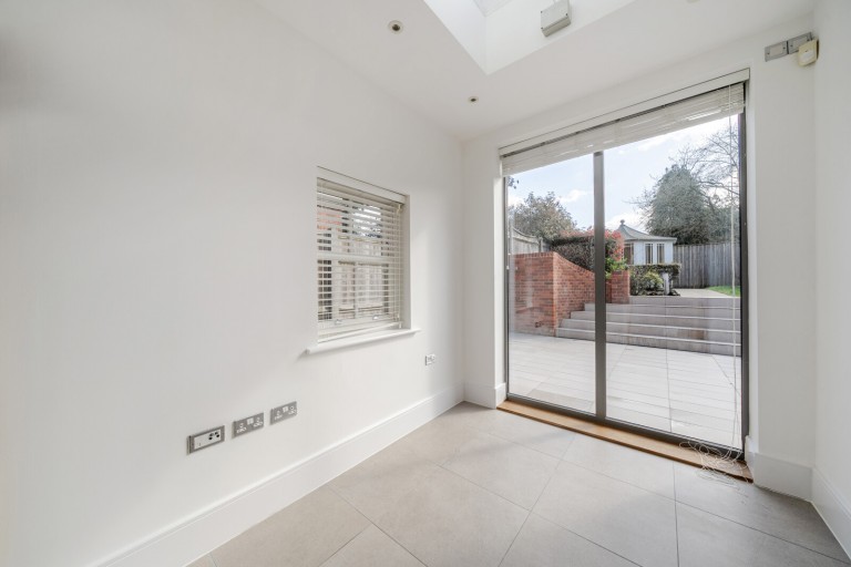 Images for Oatlands Chase, Weybridge, Surrey