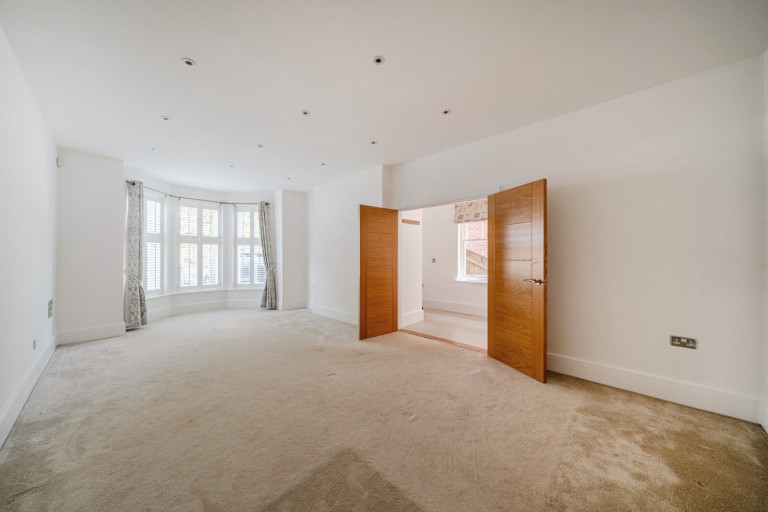 Images for Oatlands Chase, Weybridge, Surrey