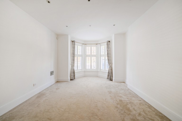 Images for Oatlands Chase, Weybridge, Surrey