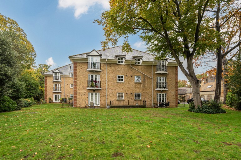 Images for Oatlands Avenue, Weybridge, Surrey