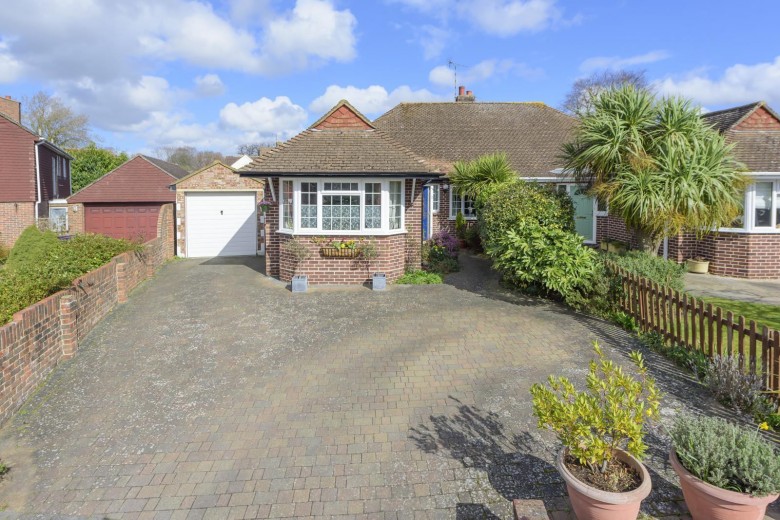 Click the photo for more details of Fortescue Road, Weybridge, KT13