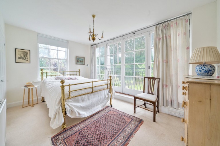 Images for Winterbourne Grove, Weybridge, Surrey