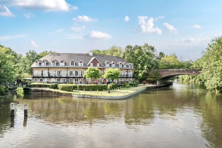 Images for Weystone Road, Weybridge, Surrey