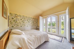 Images for Ferry Lane, Shepperton, Surrey
