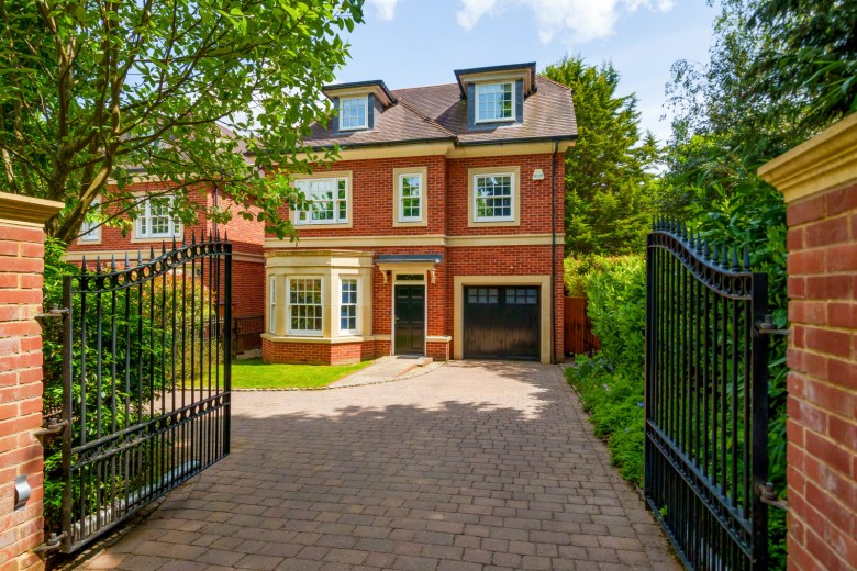 Click the photo for more details of Cavendish Road, Weybridge, Surrey
