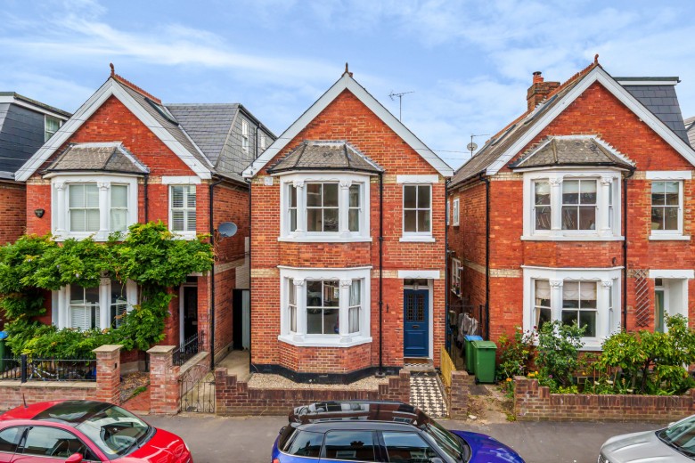 Click the photo for more details of Holstein Avenue, Weybridge, KT13