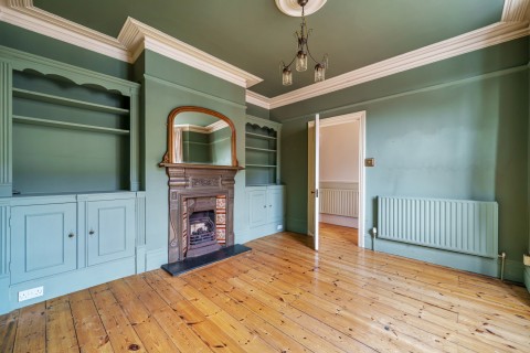 Click the photo for more details of Holstein Avenue, Weybridge, KT13