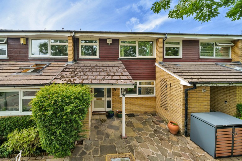 Click the photo for more details of The Willows, Weybridge, KT13