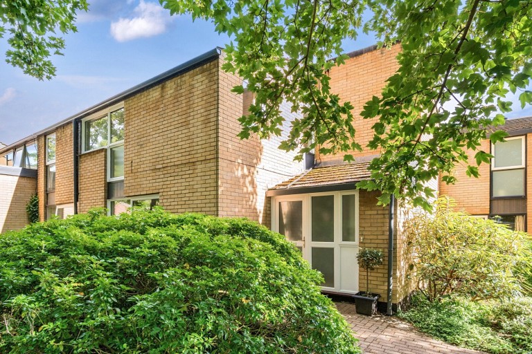 Images for Holme Chase, Weybridge, Surrey