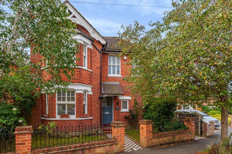 Click the photo for more details of St. Albans Avenue, Weybridge, KT13