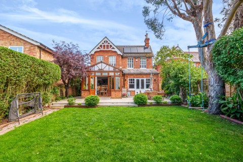 Click the photo for more details of St. Albans Avenue, Weybridge, KT13