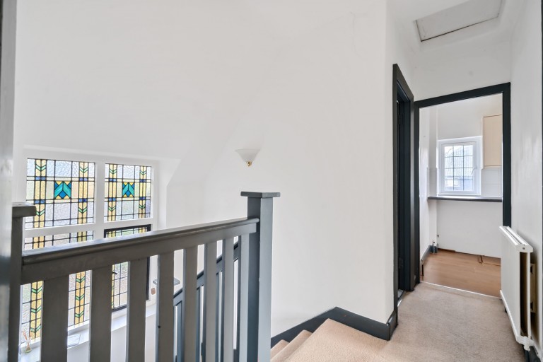 Images for Oakfield Glade, Weybridge, Surrey