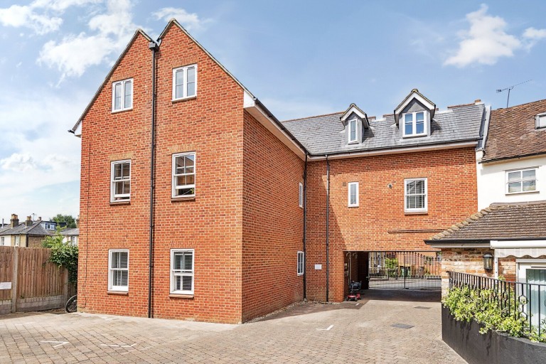 Images for Monument Green, Weybridge, Surrey