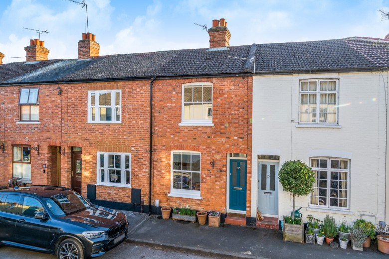 Click the photo for more details of Glencoe Road, Weybridge, Surrey