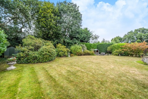 Click the photo for more details of Manor Walk, Weybridge, Surrey