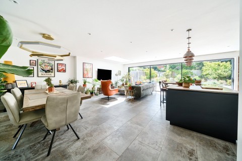 Click the photo for more details of Beales Lane, Weybridge, KT13