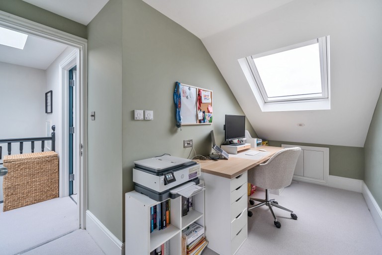 Images for Cedar Road, Weybridge, Surrey