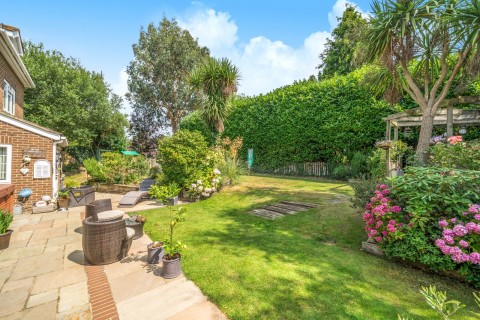 Click the photo for more details of Drynham Park, Weybridge, KT13