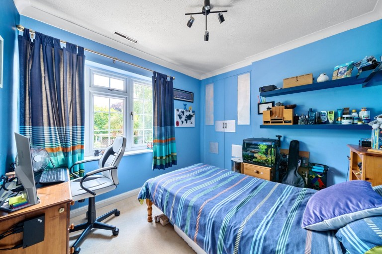 Images for Drynham Park, Weybridge, Surrey