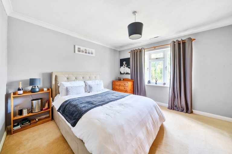 Images for Drynham Park, Weybridge, Surrey