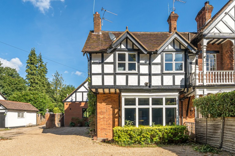 Images for Woburn Hill, Addlestone, Surrey