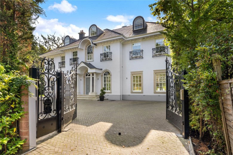 Click the photo for more details of Egerton Road, St Georges Hill, KT13