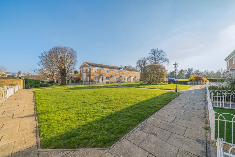 Images for Aspen Square, Weybridge, Surrey