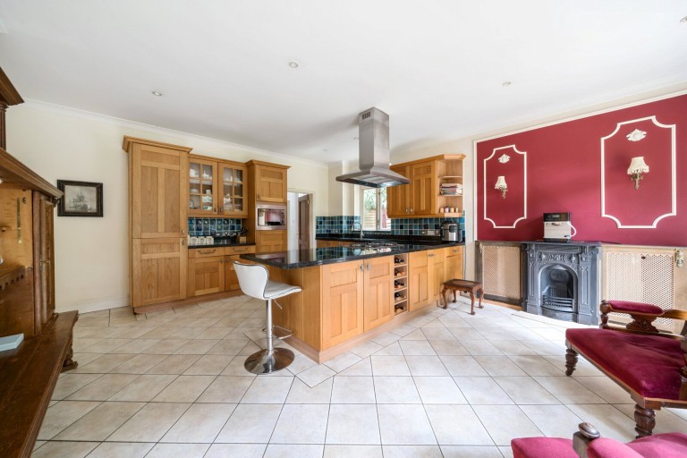Images for Old Avenue, Weybridge, Surrey