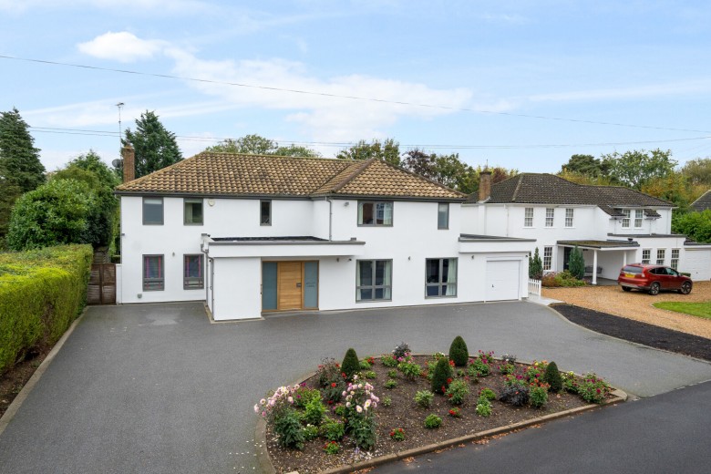 Click the photo for more details of Wey Road, Weybridge, KT13