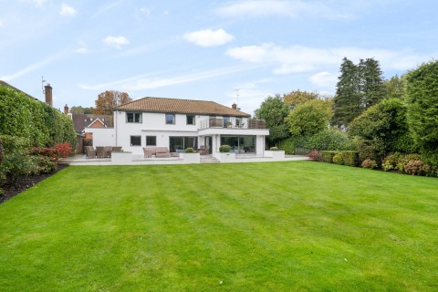 Click the photo for more details of Wey Road, Weybridge, KT13