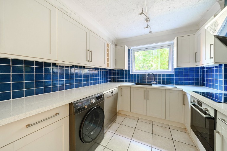 Images for High Point, Weybridge, Surrey