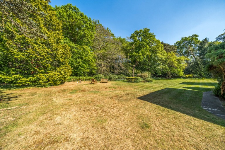 Images for High Point, Weybridge, KT13