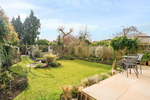 Click the photo for more details of Walton Lane, Weybridge, Surrey