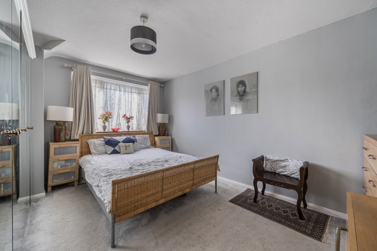 Images for Segrave Close, Weybridge, Surrey