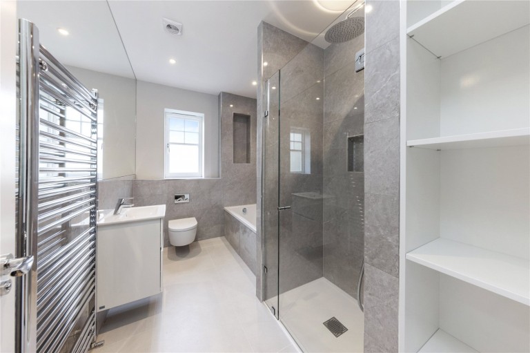 Images for Woodland Grove, Weybridge, Surrey