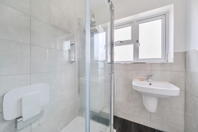 Images for Dorney Grove, Weybridge, Surrey