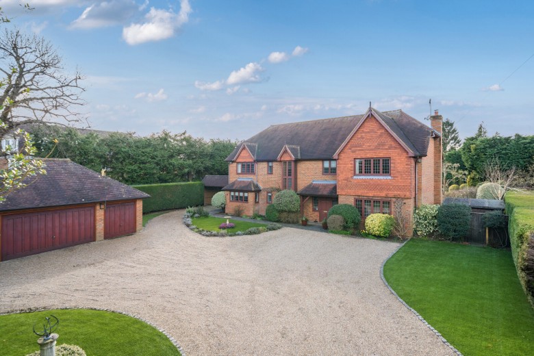 Click the photo for more details of High Pine Close, Weybridge, KT13