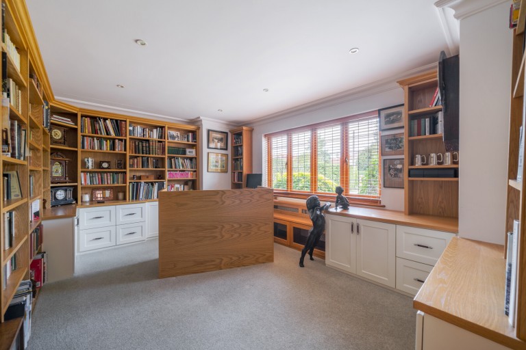 Images for High Pine Close, Weybridge, Surrey