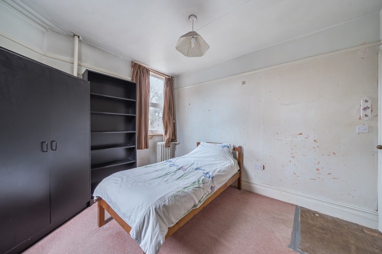 Images for Oatlands Avenue, Weybridge, Surrey