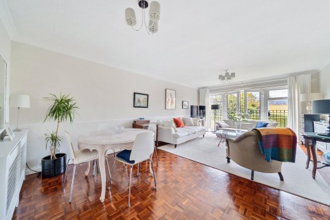 Click the photo for more details of Oatlands Drive, Weybridge, KT13