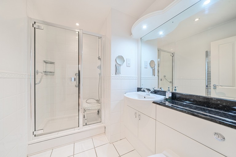 Images for Oatlands Avenue, Weybridge, Surrey