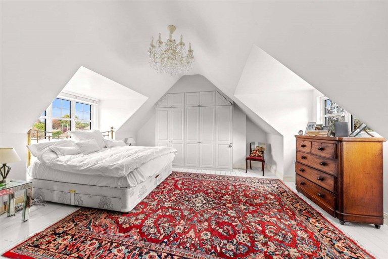 Images for Dorney Grove, Weybridge, Surrey