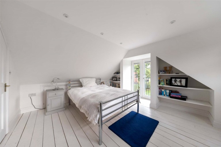 Images for Dorney Grove, Weybridge, Surrey